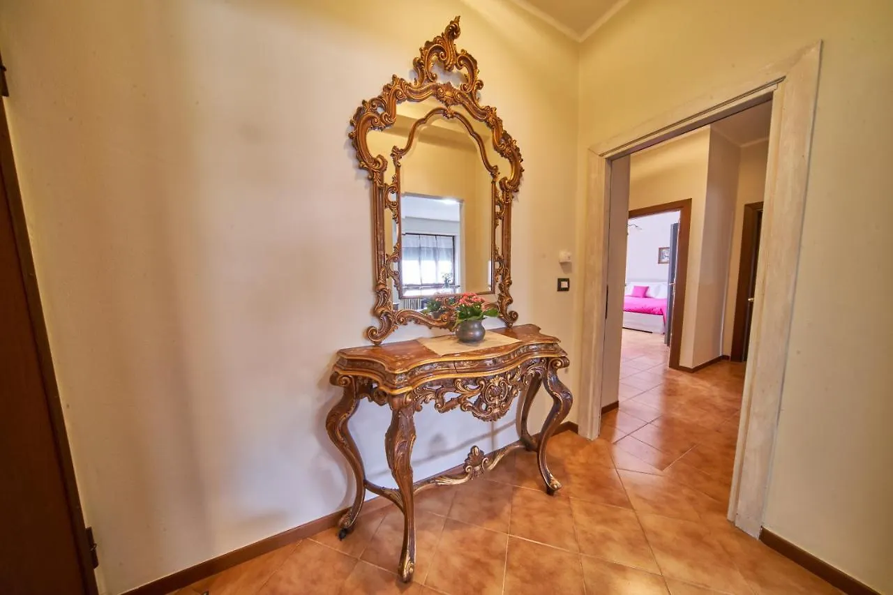 Tecla - 3 Bedrooms Apartment Сирмионе 0*,
