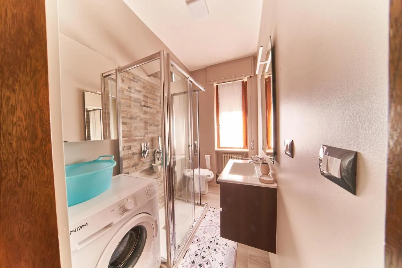 Tecla - 3 Bedrooms Apartment Сирмионе Италия