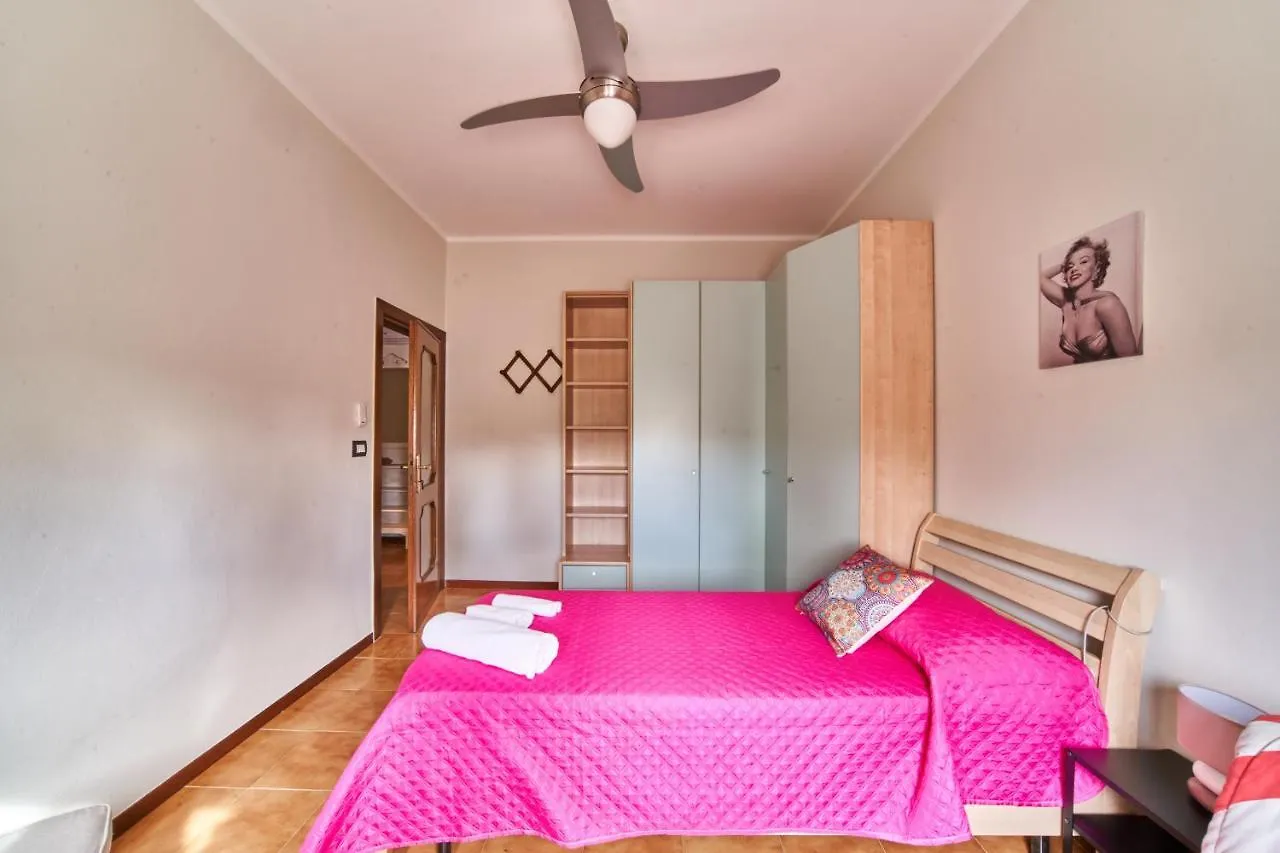 Tecla - 3 Bedrooms Apartment Сирмионе